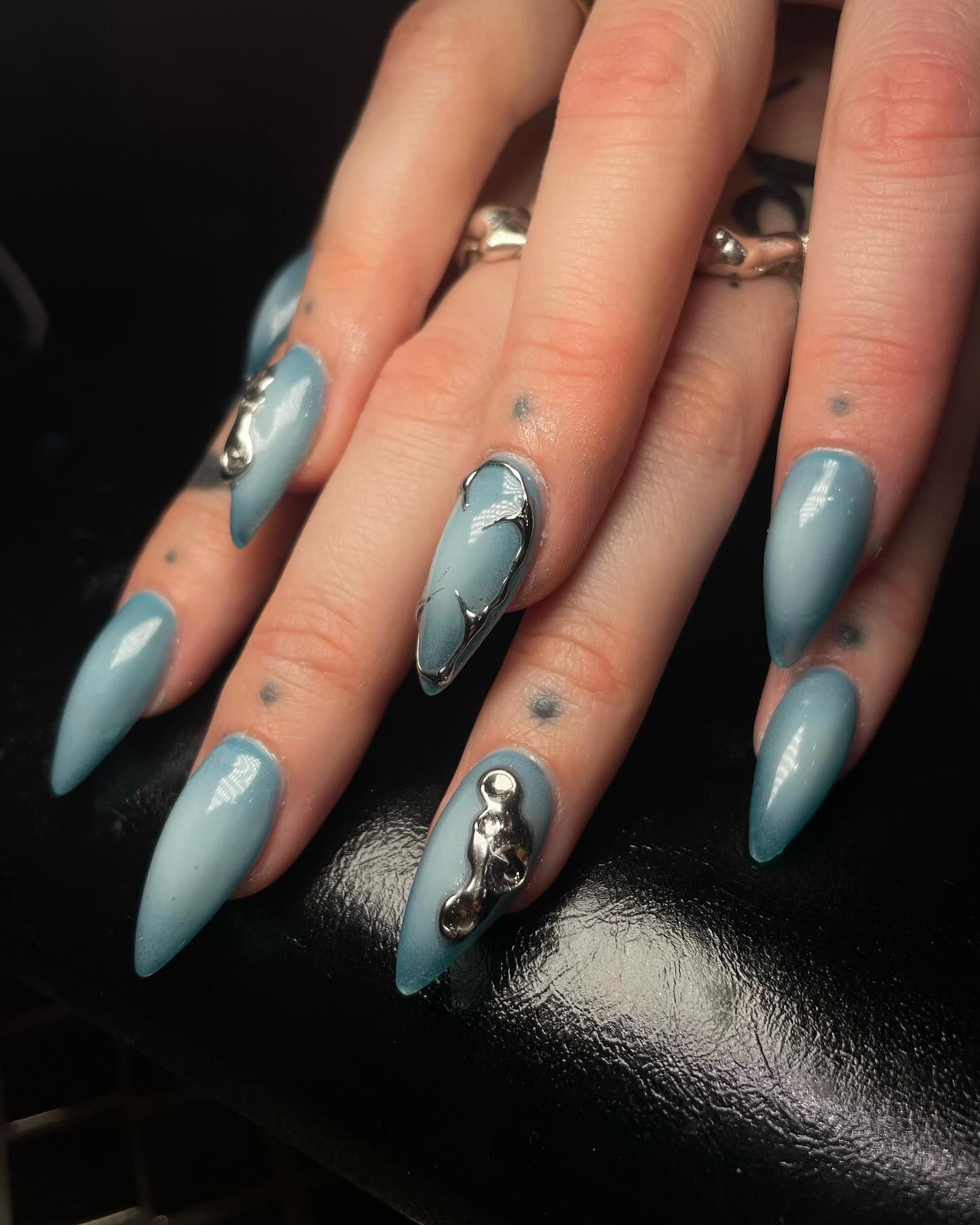 Level 2 medium design nails 22